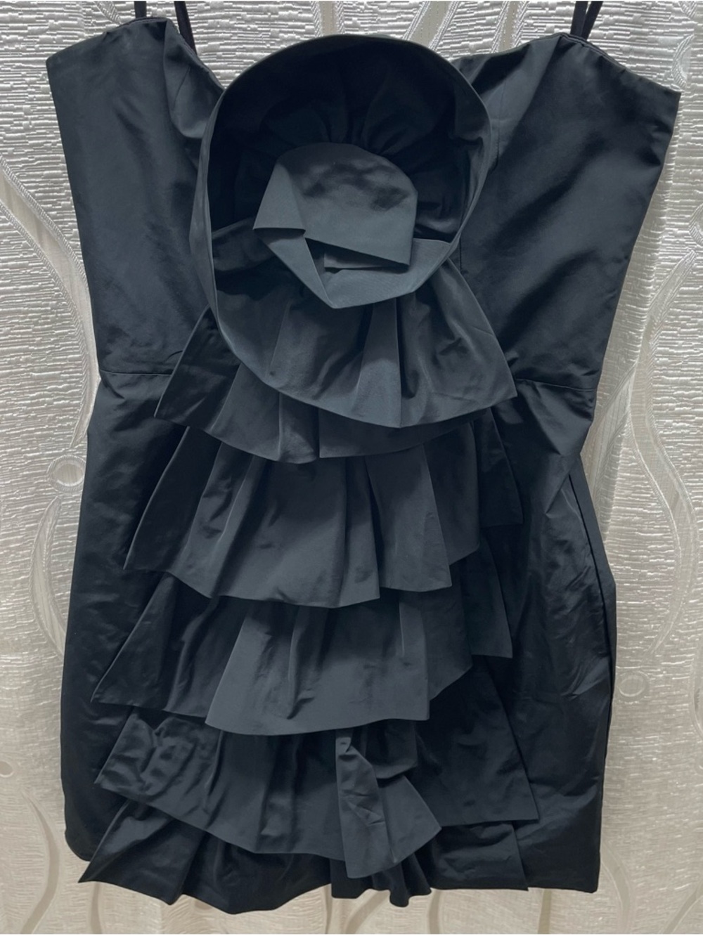 BCBGMAXAZRIA Mini Dress Womens 4 Black‎ Excellent Ruffle Rosette VVV6E860
